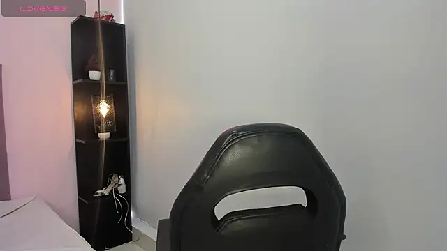 Bonniie 22 online show from 03.18.25