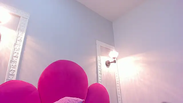 Bonniie 22 online show from 10.15.25