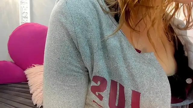 Snapshot of Bonniie_22 chatting on 02.19.26 Bonniie 22 online show from 02.19.26