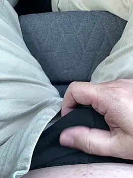 littletoy64 online show from 02.27.25