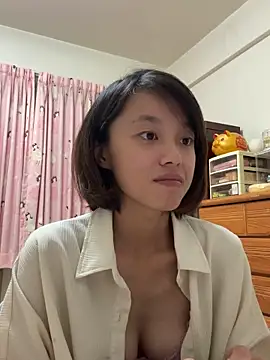 ladypaggy online show from 12.15.25