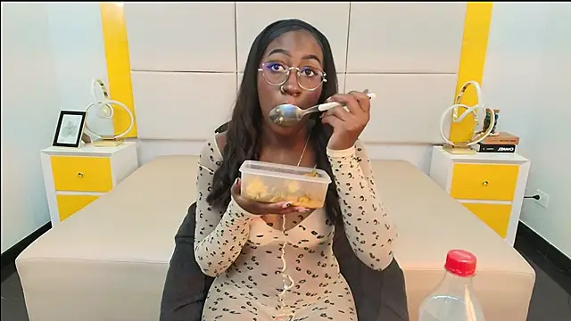 Qeen blackk online show from 11.04.25