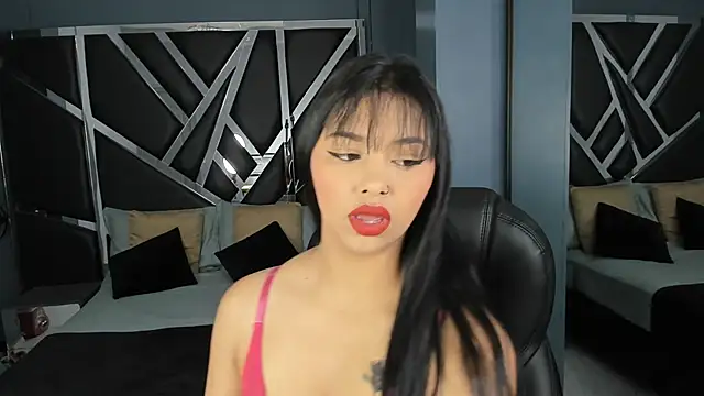 Sienna miller 27 online show from 03.17.25