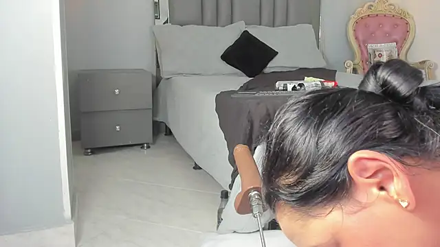 Sienna miller 27 online show from 09.27.25