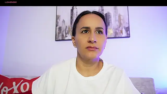 Sara Charmy online show from 10.22.25