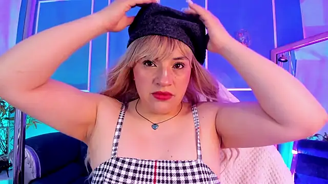 TaraTaylorr online show from 11.29.25