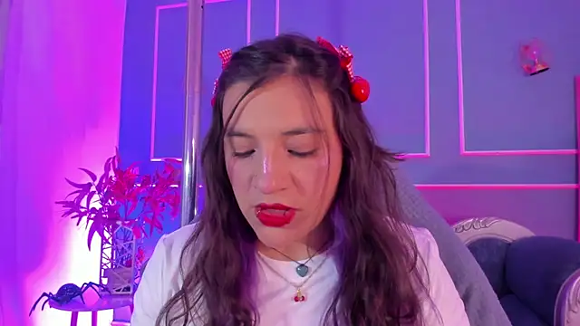 TaraTaylorr online show from 02.17.26