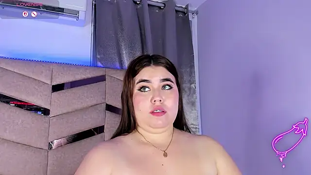 Snapshot of MadissonLee__ chatting on 02.06.26 MadissonLee online show from 02.06.26