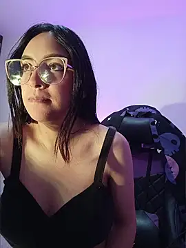 MiaStarts online show from 05.05.26