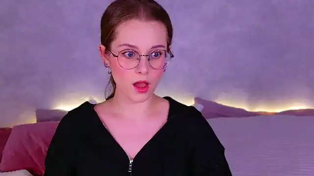 RileyMimicho online show from 11.14.25