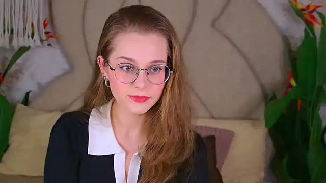 RileyMimicho online show from 11.17.25