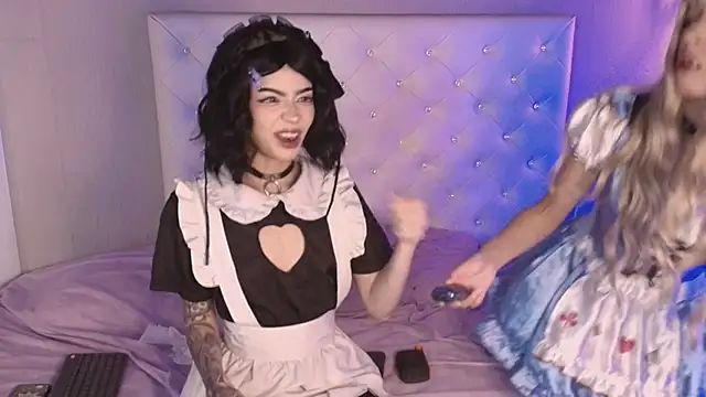  mollycrystal online show from 01.08.26