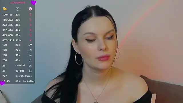 Miss Vic online show from 03.04.25