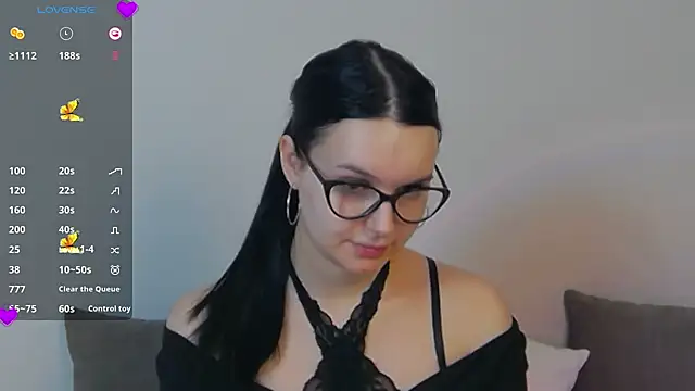 Miss Vic online show from 03.17.25