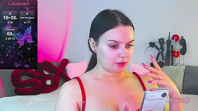 Miss Vic online show from 04.18.26