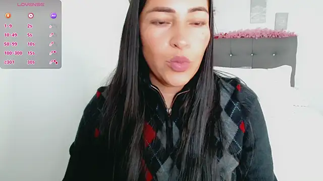 luna lgomez  online show from 01.16.26