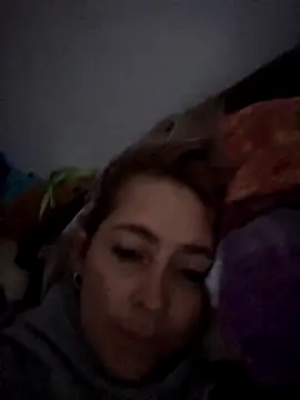 Sara Valkyri online show from 11.12.25