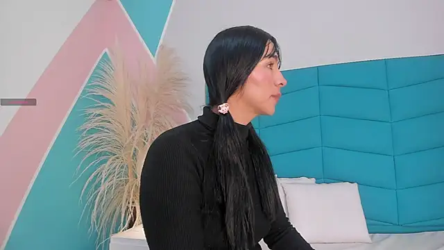 Emilly wilson  online show from 12.04.25