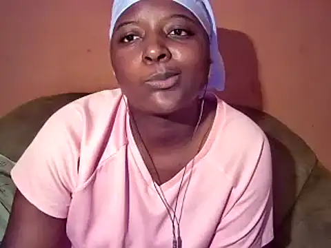 Snapshot of sexyhips2001 chatting on 03.15.25 sexyhips2001 online show from 03.15.25