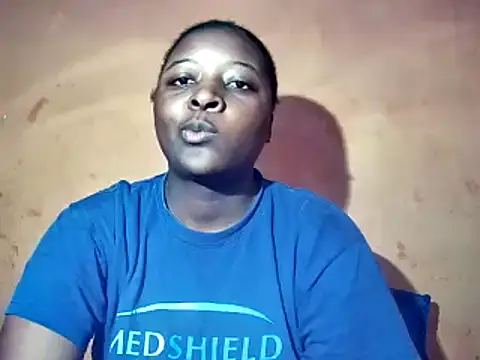 Snapshot of sexyhips2001 chatting on 10.23.25 sexyhips2001 online show from 10.23.25