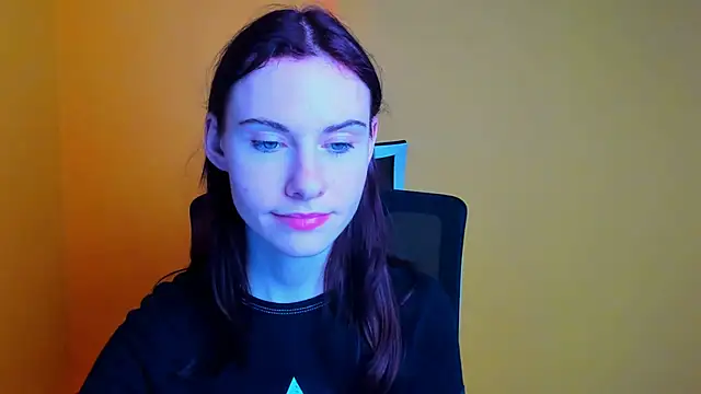 Fiona Night online show from 03.14.25