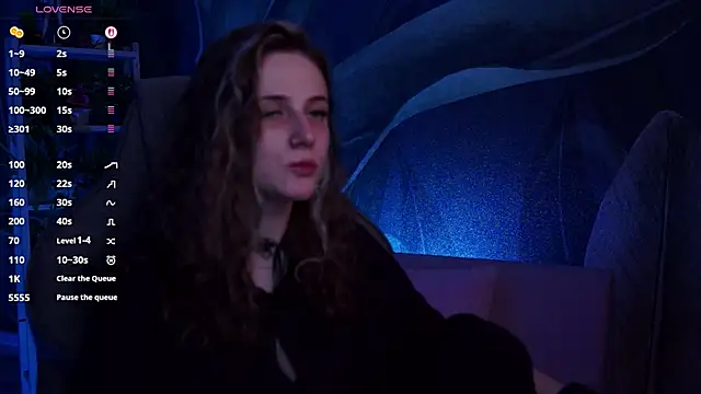 OliviaMcClean online show from 11.07.25