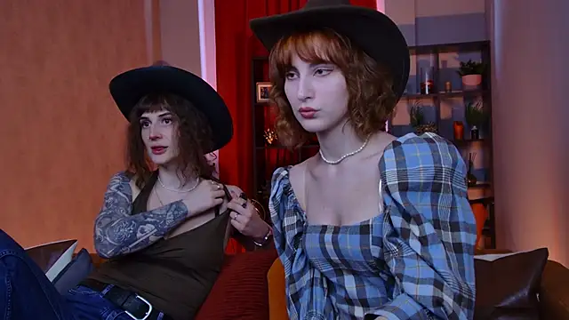 OliviaMcClean online show from 04.12.26