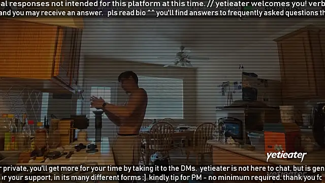 Snapshot of yetieater chatting on 04.18.26 yetieater online show from 04.18.26