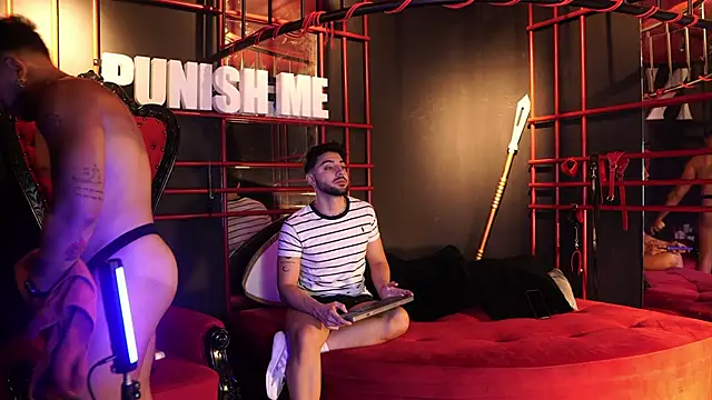 Snapshot of Liam_and_luca chatting on 10.02.25 Liam and luca online show from 10.02.25