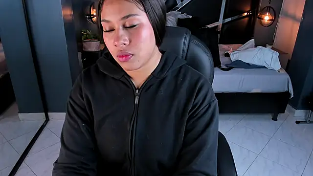 Melissa 23  online show from 11.24.25