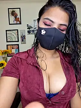 Snapshot of Noor-Bold chatting on 12.15.25 Noor-Bold online show from 12.15.25