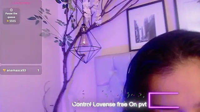 Snapshot of SamanthaSmiithh chatting on 03.08.25 SamanthaSmiithh online show from 03.08.25