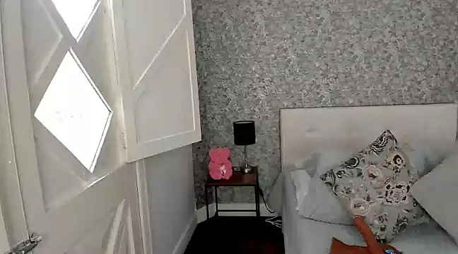 Snapshot of Brendalamar chatting on 03.18.25 Brendalamar online show from 03.18.25