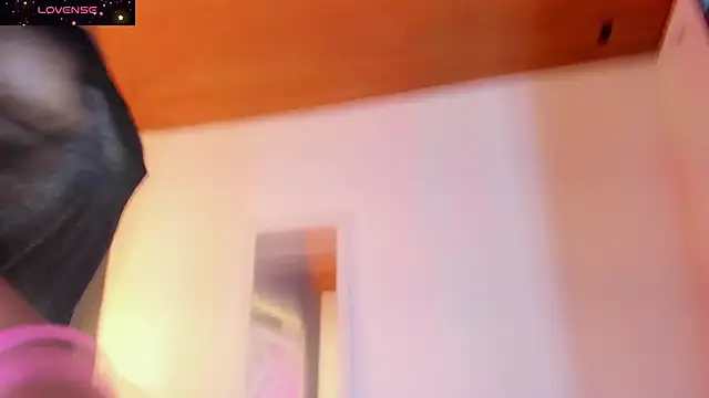 Snapshot of LucianaMorena chatting on 03.19.25 LucianaMorena online show from 03.19.25
