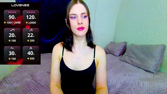 Nicole Redfields online show from 04.14.26