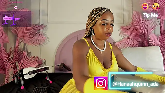 Snapshot of Hanaahquinn chatting on 02.21.26 Hanaahquinn online show from 02.21.26