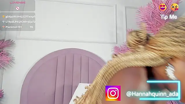 Snapshot of Hanaahquinn chatting on 02.21.26 Hanaahquinn online show from 02.21.26