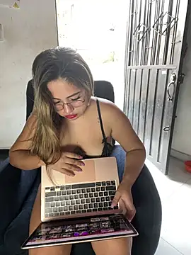 lunaxxx 69 online show from 02.06.26