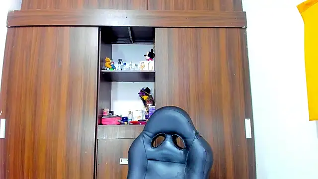 Dreamastercum  online show from 10.14.25