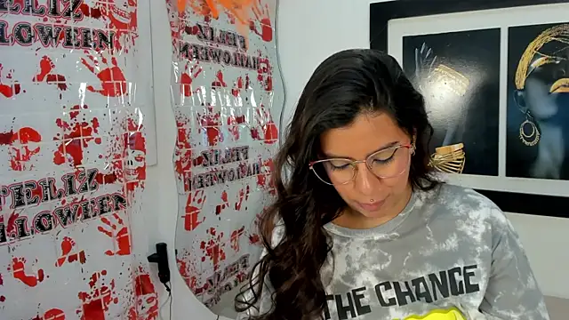 emilyy cooperr online show from 10.23.25