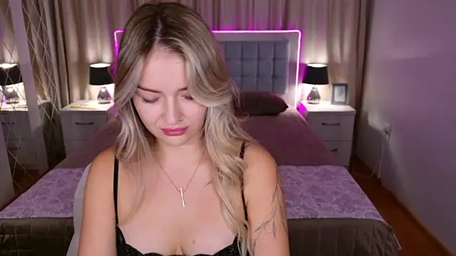 EvaGoddes online show from 09.13.25