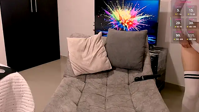 Snapshot of Sharlot-7 chatting on 11.13.25 Sharlot-7 online show from 11.13.25