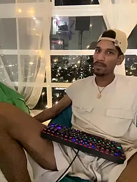 Miguel bigcock online show from 10.28.25