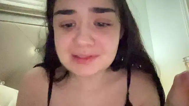 Lolabunny23 online show from 06.02.26