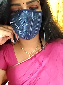 Snapshot of ashmitha chatting on 10.16.25 ashmitha online show from 10.16.25