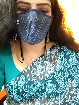 Snapshot of ashmitha chatting on 11.25.25 ashmitha online show from 11.25.25