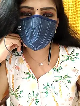 Snapshot of ashmitha chatting on 11.28.25 ashmitha online show from 11.28.25