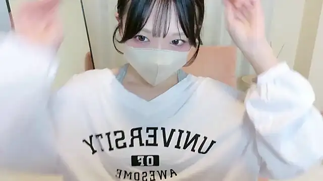 mami-pokoch online show from 11.28.25