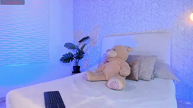 alanarouge online show from 04.14.26