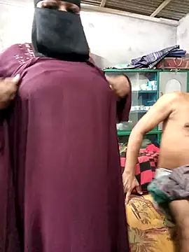 Pakhi Couple 69 online show from 10.26.25